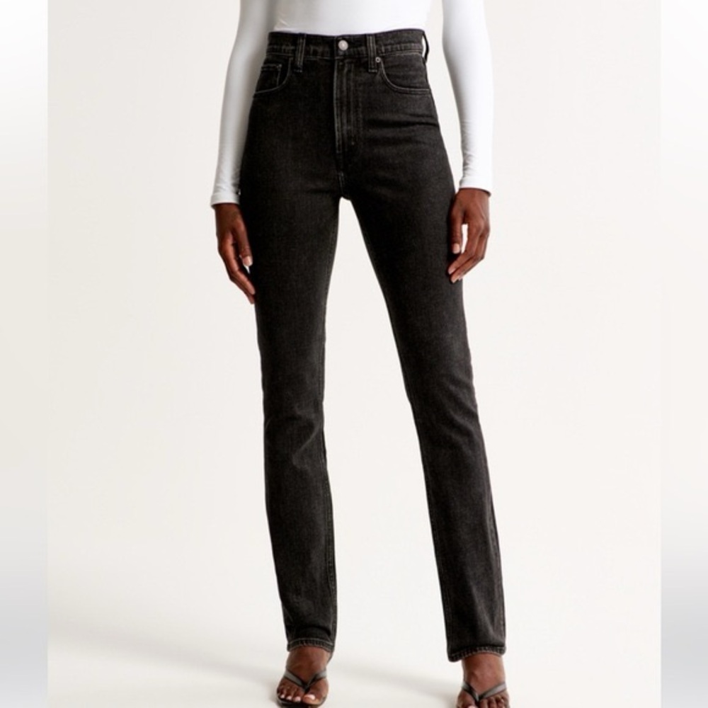 Abercrombie & Fitch Ultra High-Rise Slim Straight Jeans